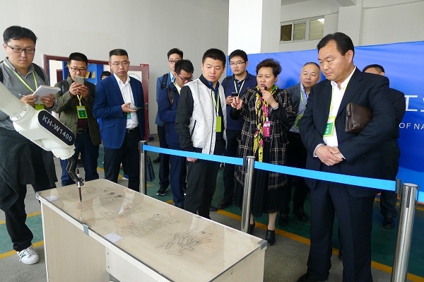 维多利亚老品牌vic(集团)官方网站