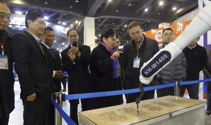 维多利亚老品牌vic(集团)官方网站