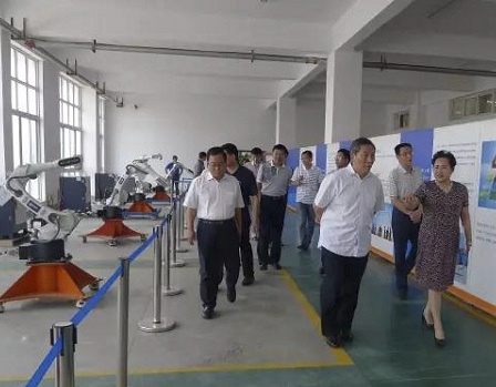 维多利亚老品牌vic(集团)官方网站