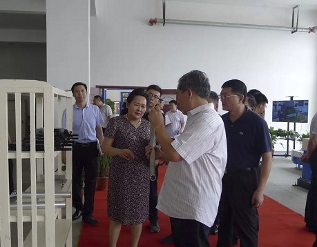 维多利亚老品牌vic(集团)官方网站