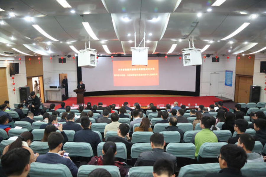 维多利亚老品牌vic(集团)官方网站