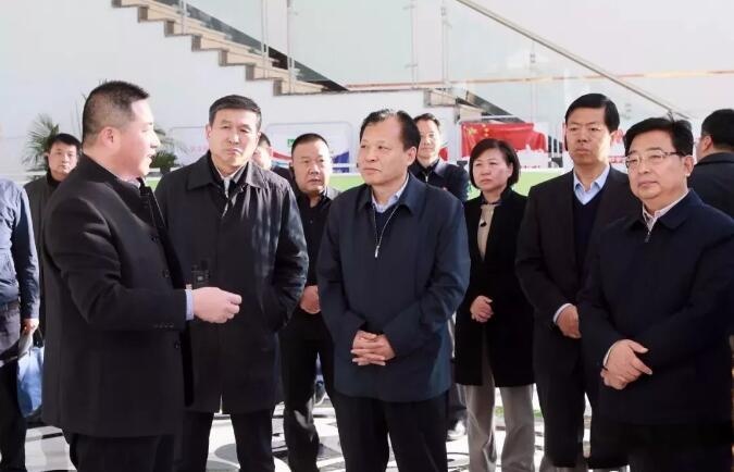 维多利亚老品牌vic(集团)官方网站