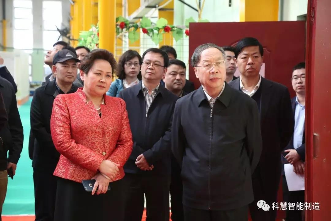 维多利亚老品牌vic(集团)官方网站